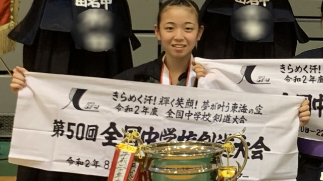 第60回神奈川県中学校剣道大会女子団体戦でKちゃん（田名中）が優勝しました！